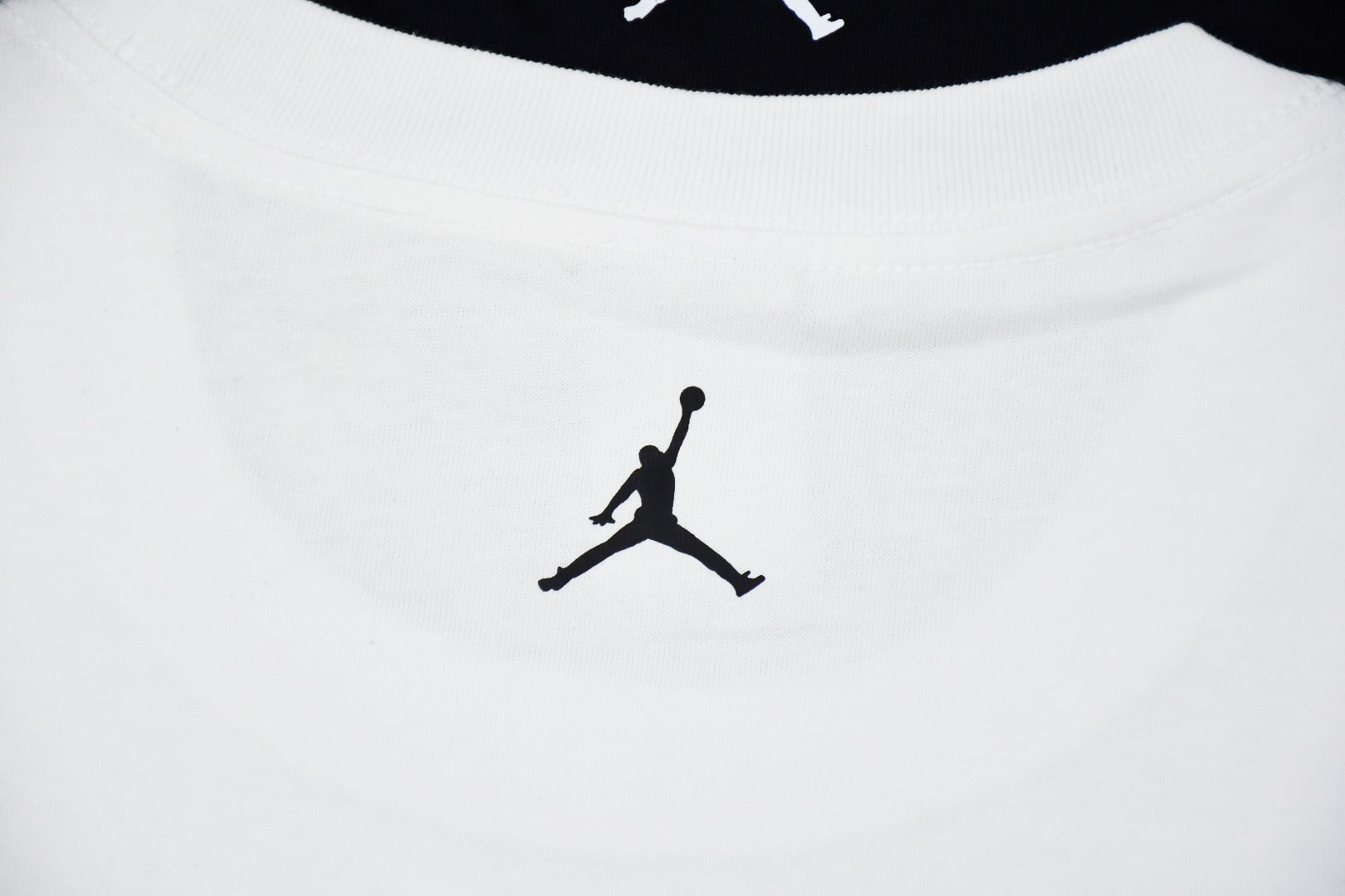 JORDAN X SUPREME TEE BLACK